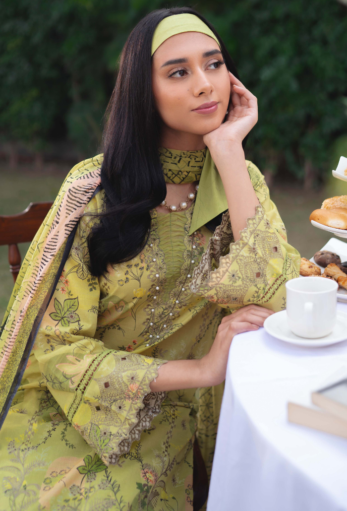 Humdum | Gardenia Lawn 24 | Printkari Lawn PLG 09 - Official HumDum stockist in UK - Sakeena London