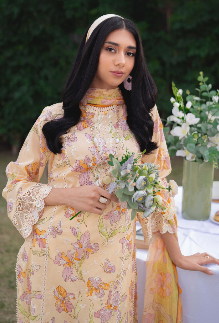Humdum | Gardenia Lawn 24 | Printkari Lawn PLG 02 - Official HumDum stockist in UK - Sakeena London