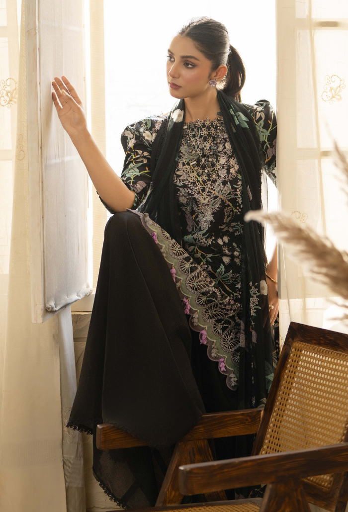 Humdum | Senora Lawn 25 | Senora - D02 - Official Humdum stockist in UK - Sakeena London