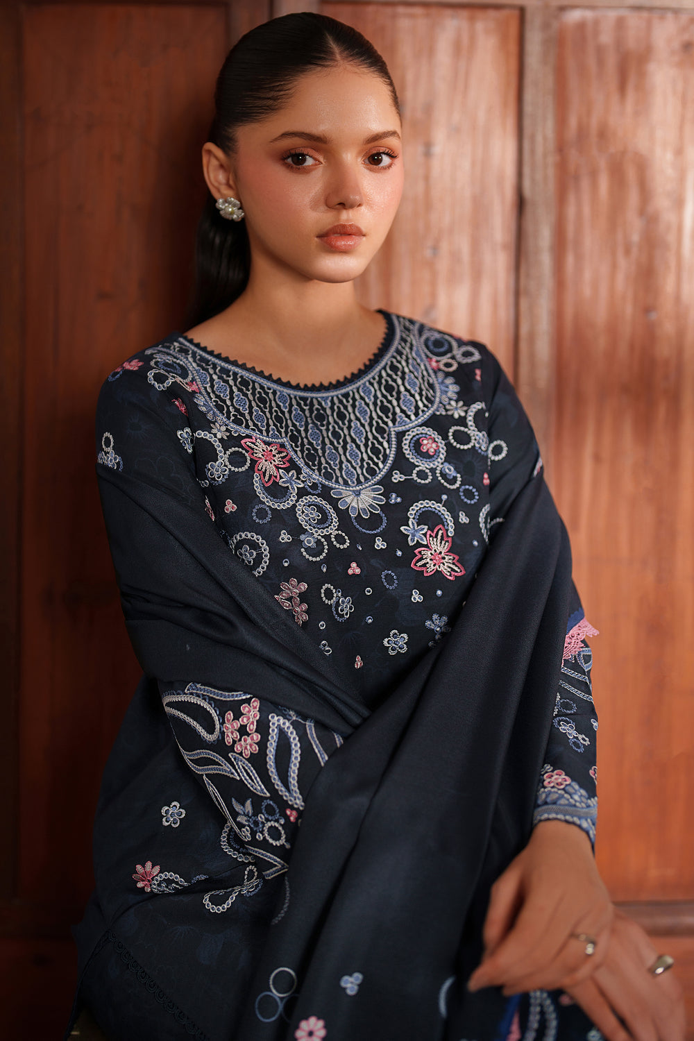 Farasha | Meline Premium Viscose 25 | Night Oak - Official Farasha stockist in UK - Sakeena London
