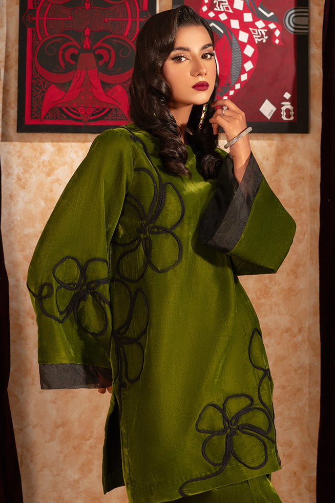 Fozia Khalid | Velvet Deck | Clover - Official Fozia Khalid stockist in UK - Sakeena London