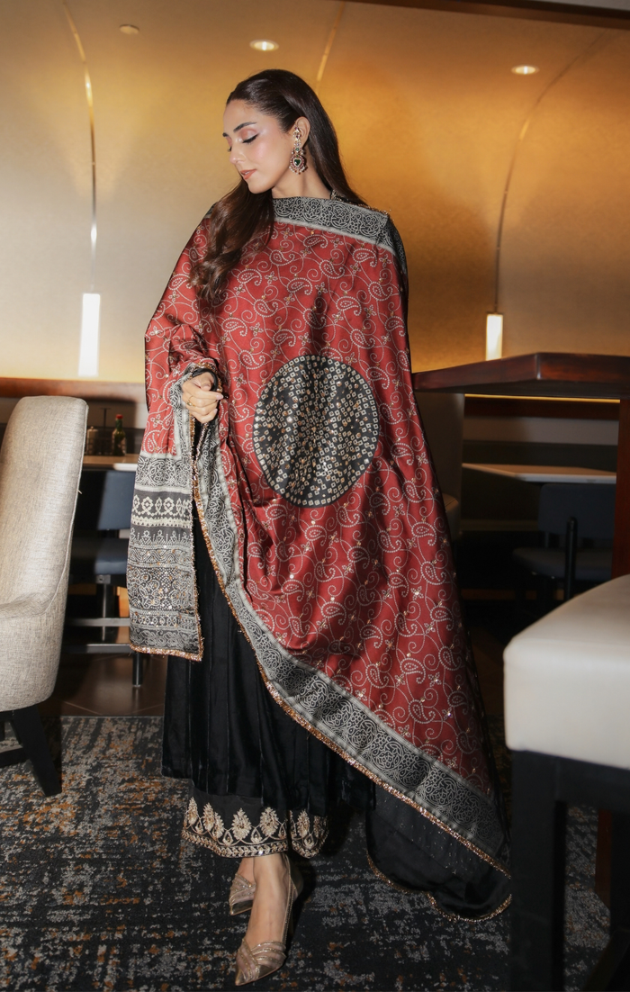 Maya | Viola Luxe Velvet 25 | SURMAI - Official Maya stockist in UK - Sakeena London