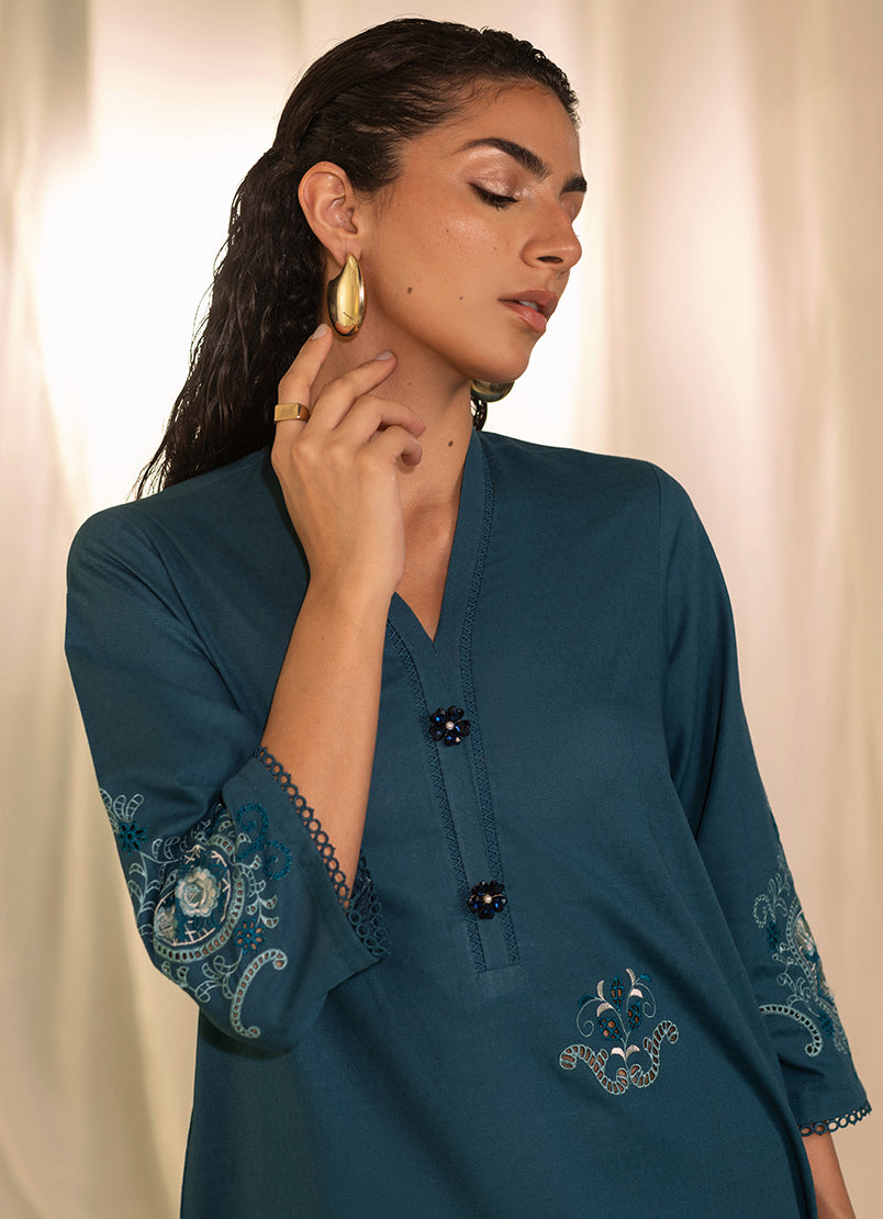 Image | Spring Basics 25 | IJSE-214050-12570 - Official Image stockist in UK - Sakeena London