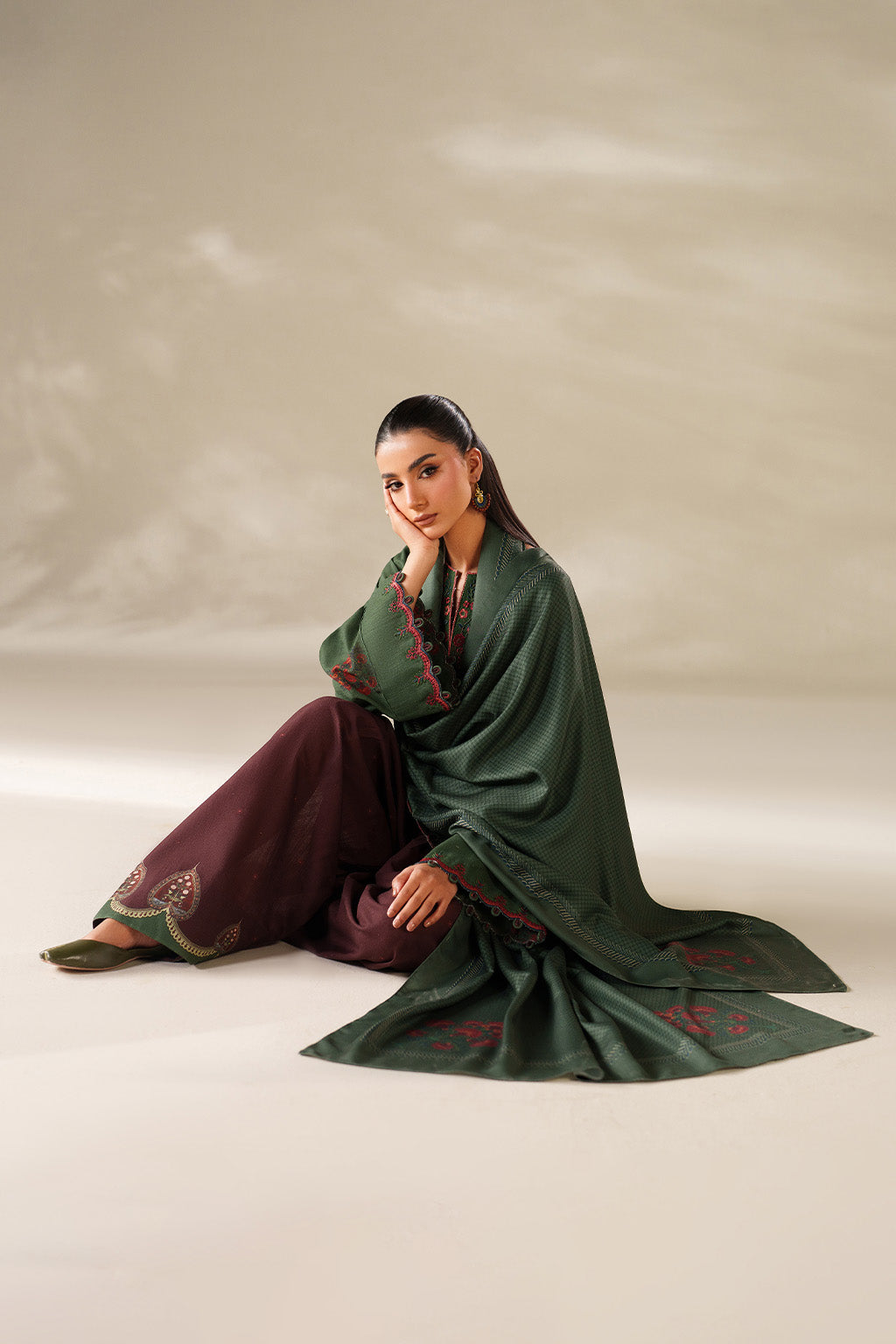 Iznik | Winter Chapter 25 | UE-561 Printed Khaddar - Official Iznik stockist in UK - Sakeena London