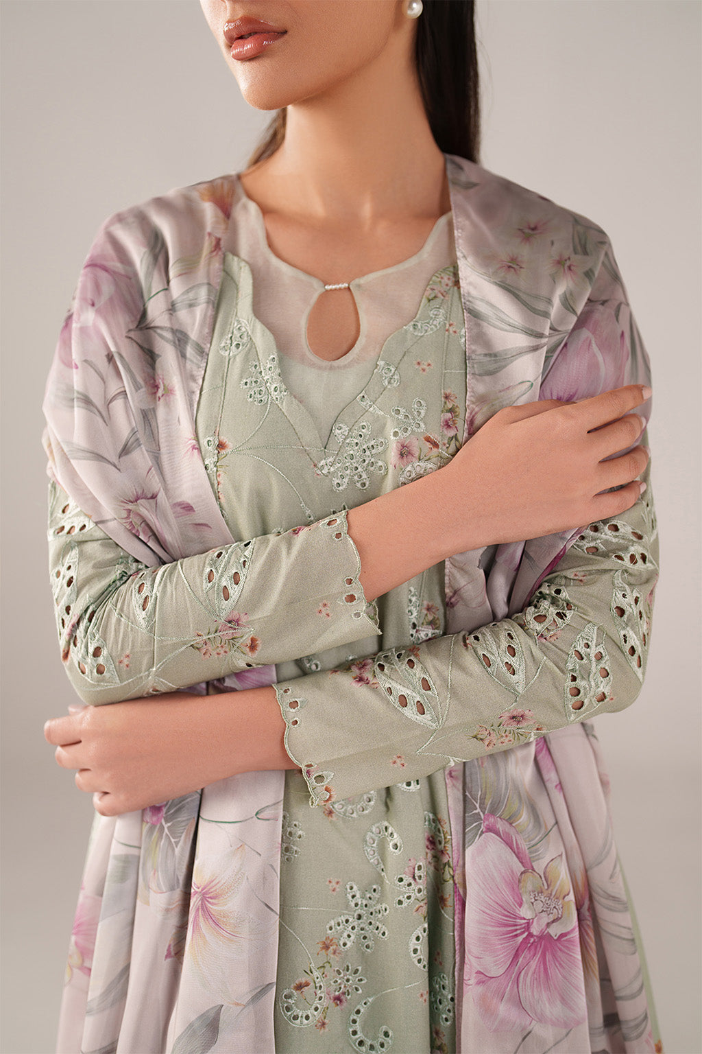 Iznik | Spring/Summer Lawn 26 | SS-03