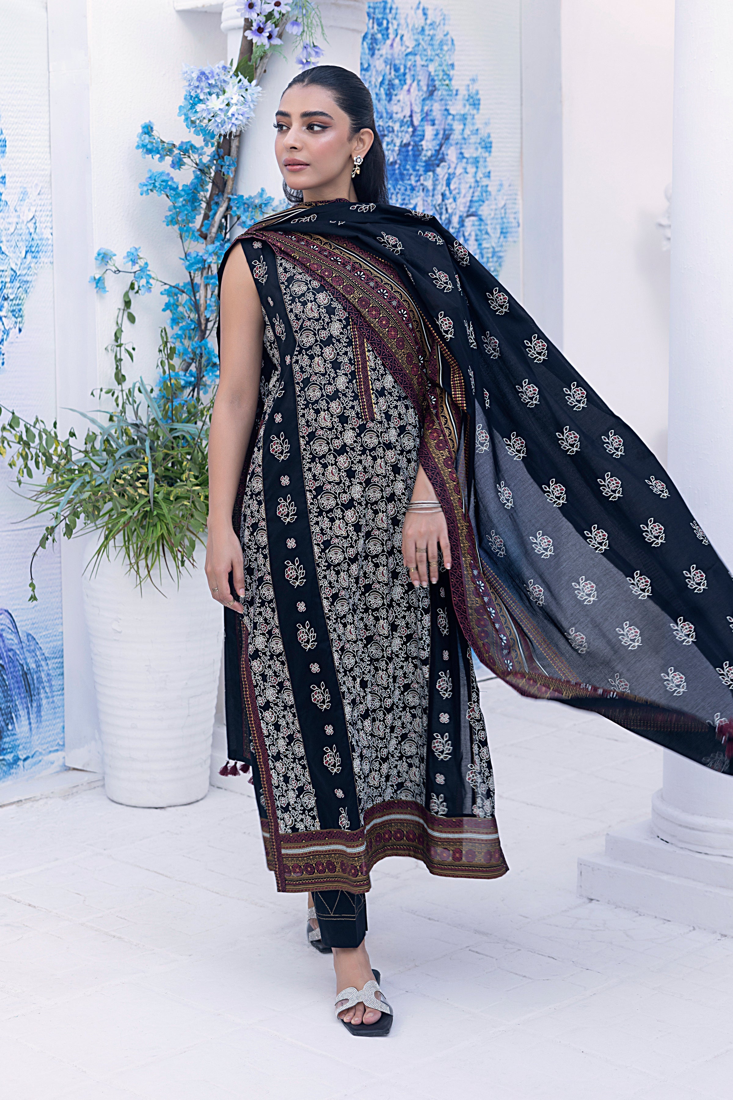 LSM | Winter Marina 24 | 0001-D - Official LSM stockist in UK - Sakeena London