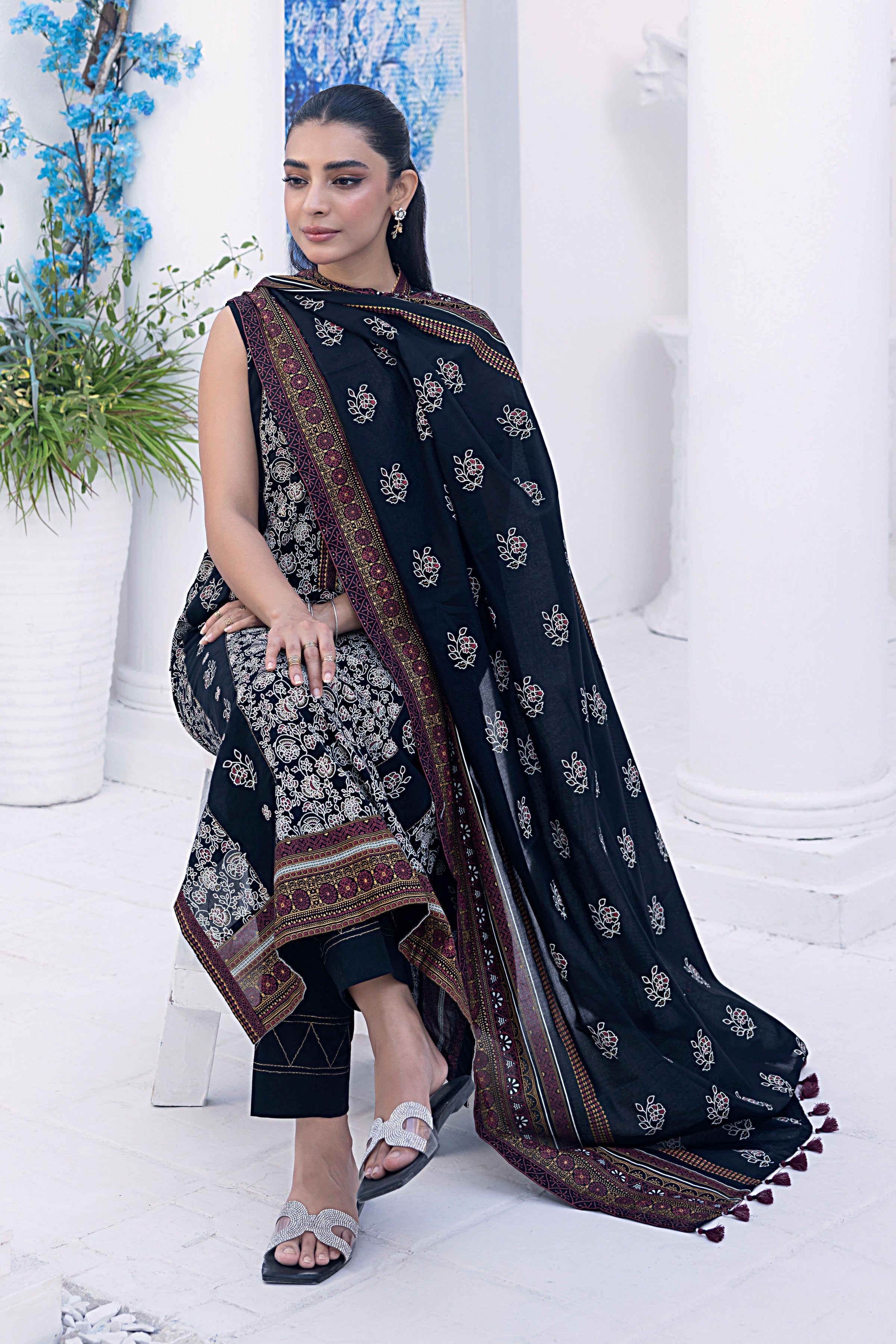 LSM | Winter Marina 24 | 0001-D - Official LSM stockist in UK - Sakeena London