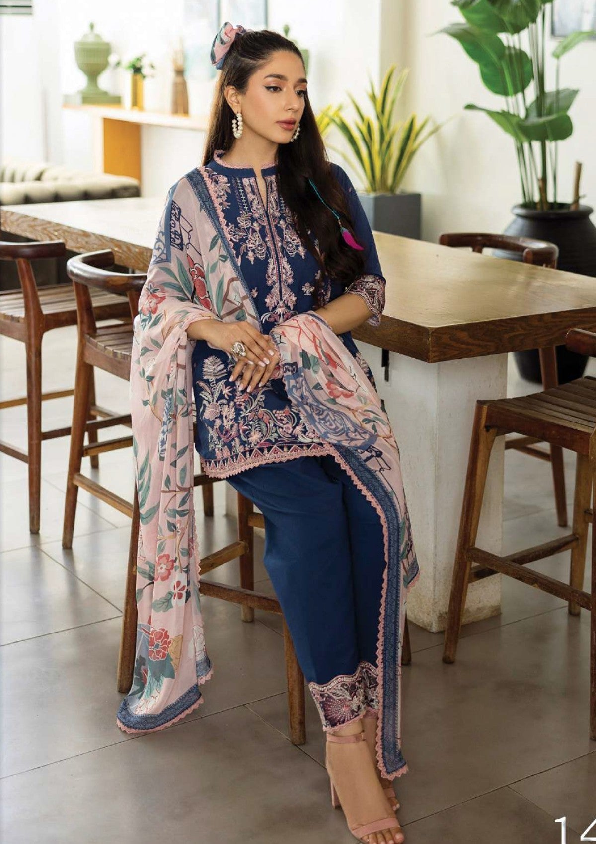 Lawn - Zainab Chottani - Tahra 25 - Elisa