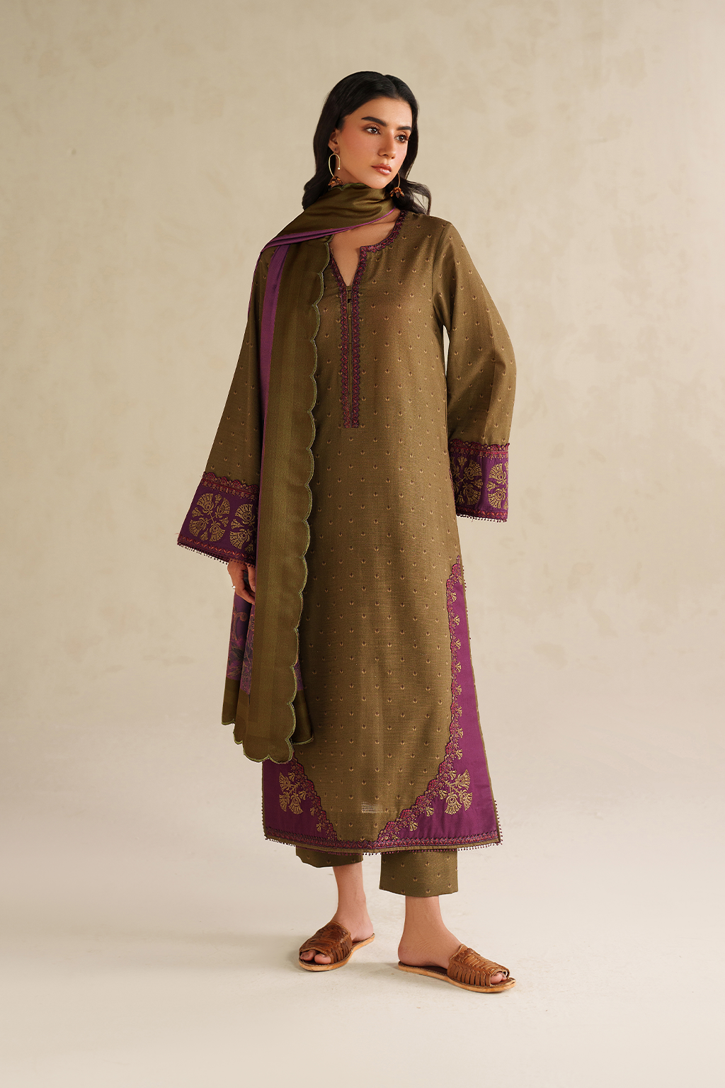 Iznik | Winter Chapter 25 | UE-573 Printed Khaddar - Official Iznik stockist in UK - Sakeena London