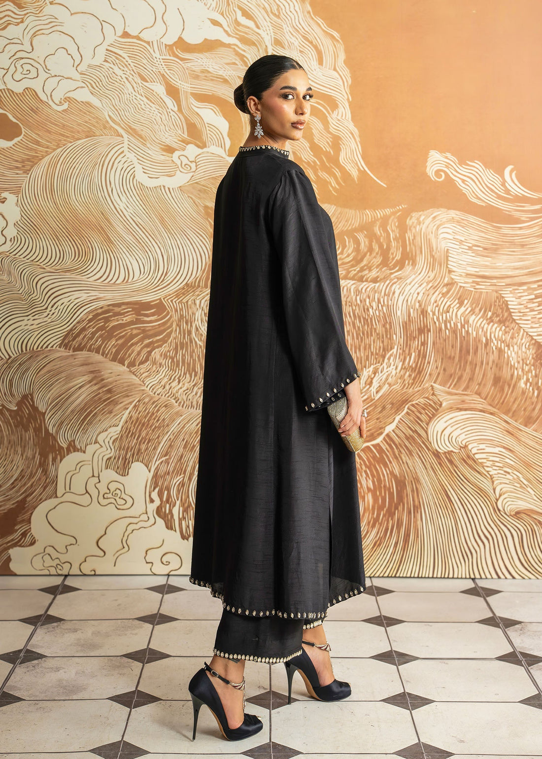Mahgul | Whispers of Silk | Black Diamond - Official Mahgul stockist in UK - Sakeena London