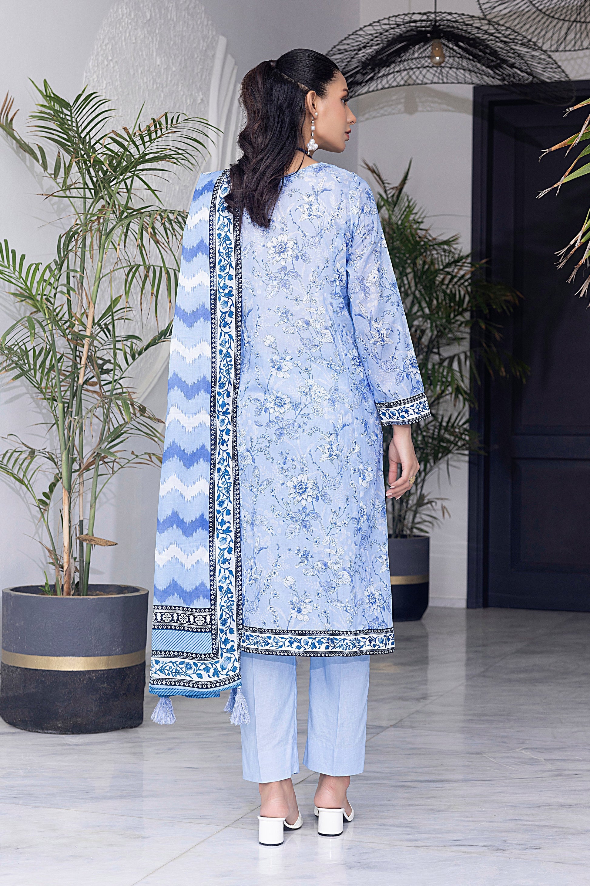 LSM | Winter Marina 24 | 0158 - Official LSM stockist in UK - Sakeena London