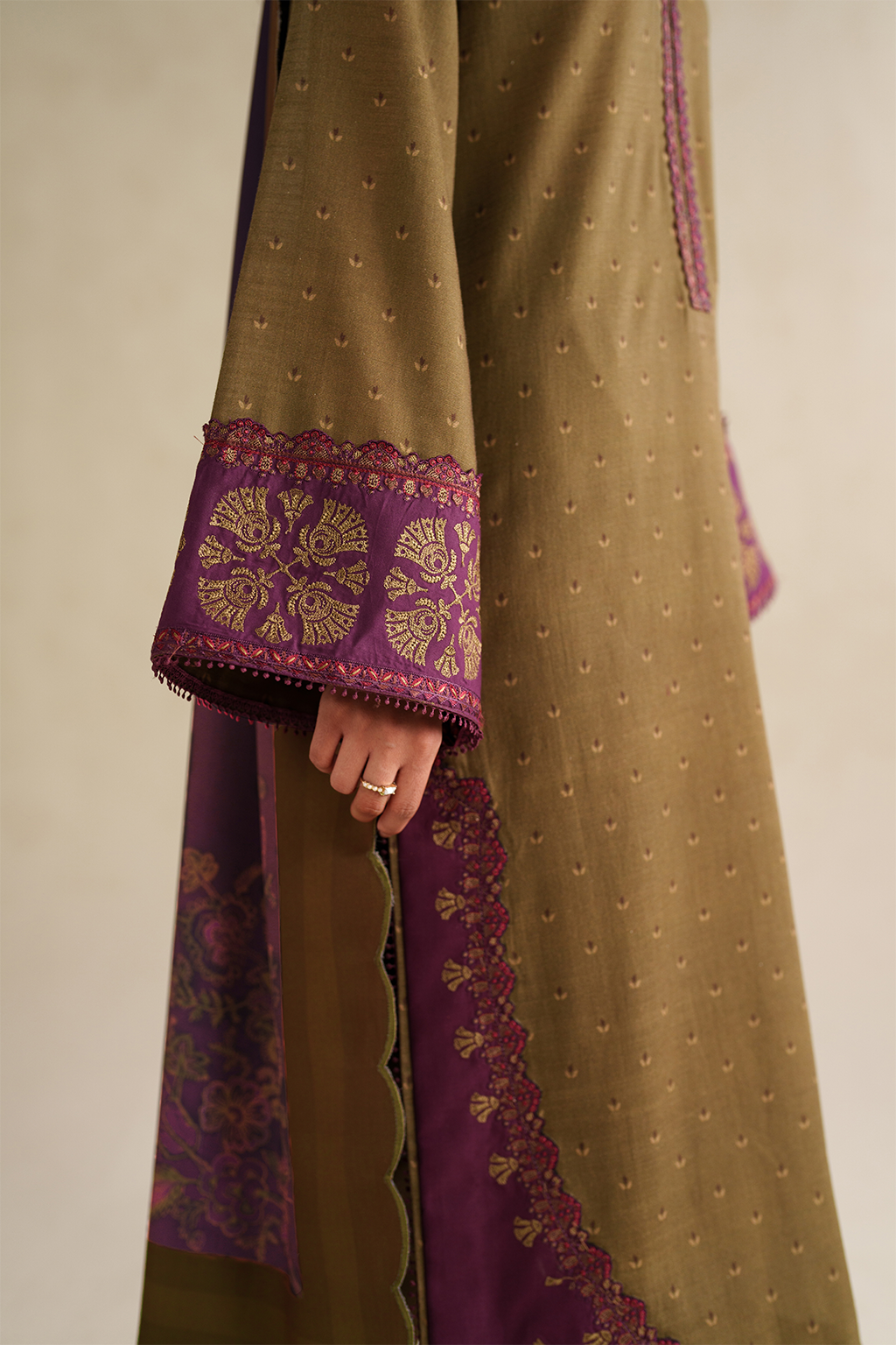 Iznik | Winter Chapter 25 | UE-573 Printed Khaddar - Official Iznik stockist in UK - Sakeena London