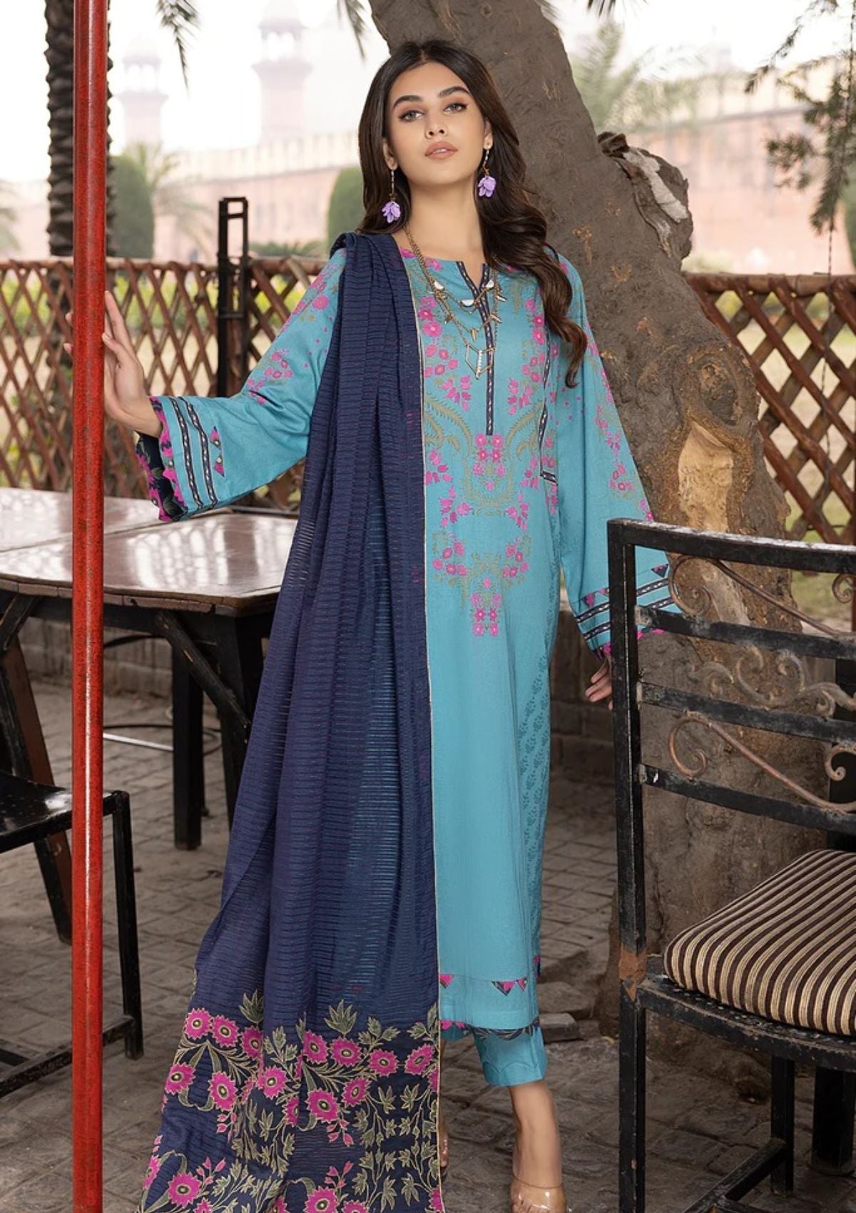 Lawn Collection - Charizma - Beyond Casuals - Melody - V01 - CPE#10