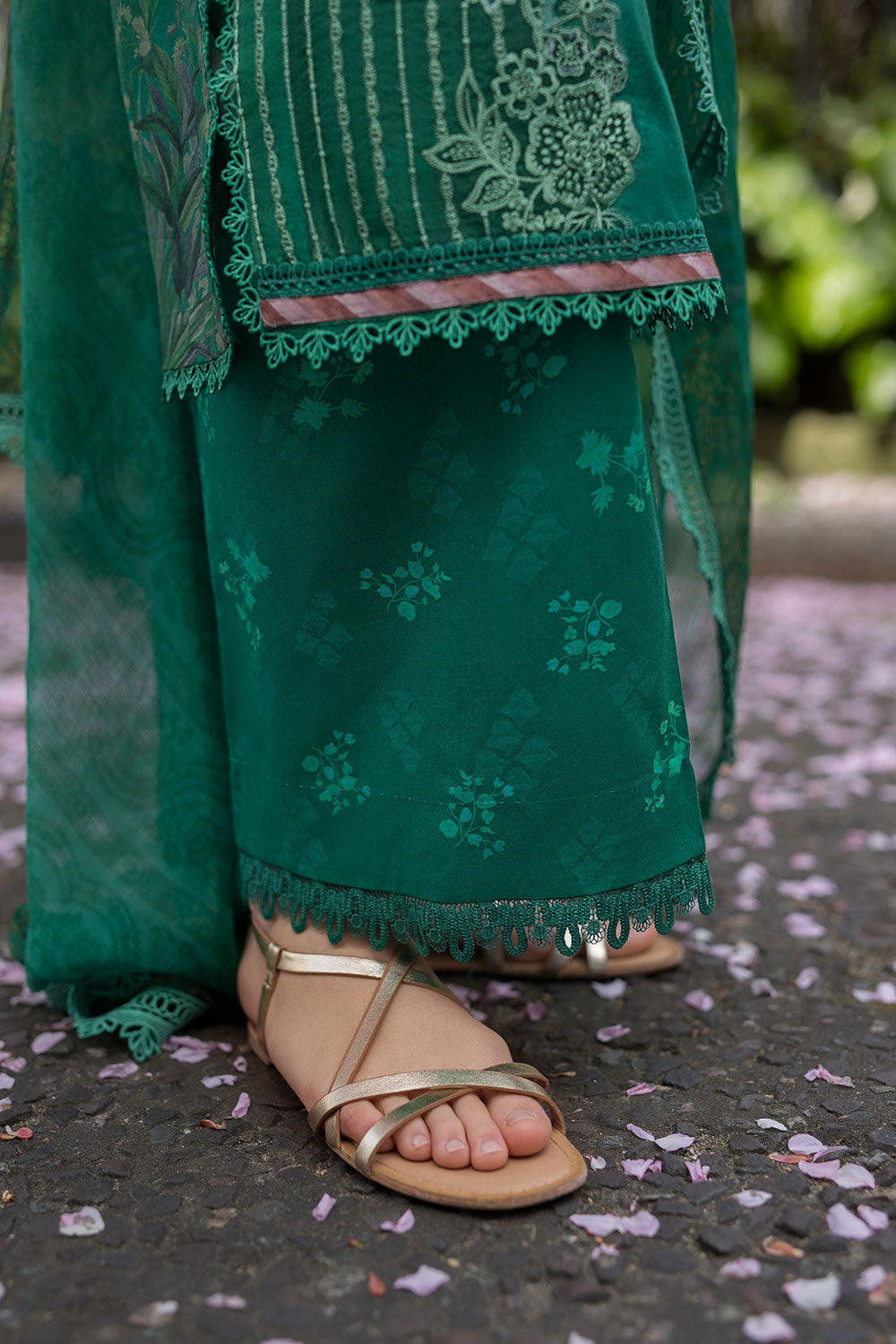 Sobia Nazir | Basics 25 | Design 5B - Official Sobia Nazir stockist in UK - Sakeena London