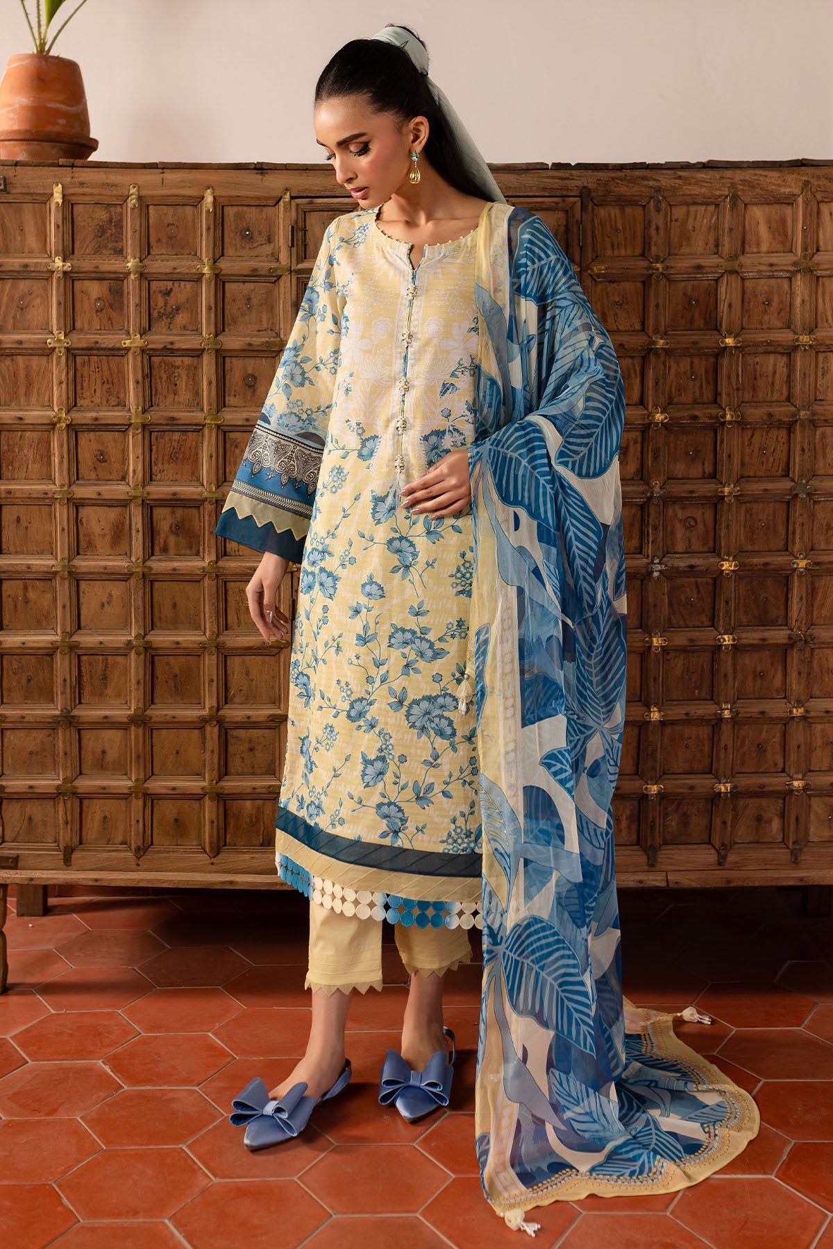 Nureh | Printed lawn 25 | SP-136 - Official Nureh stockist in UK - Sakeena London