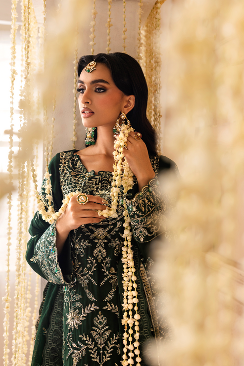 Emaan Adeel | Sheherzadi Formals 25 | VANIA - Official Emaan Adeel stockist in UK - Sakeena London