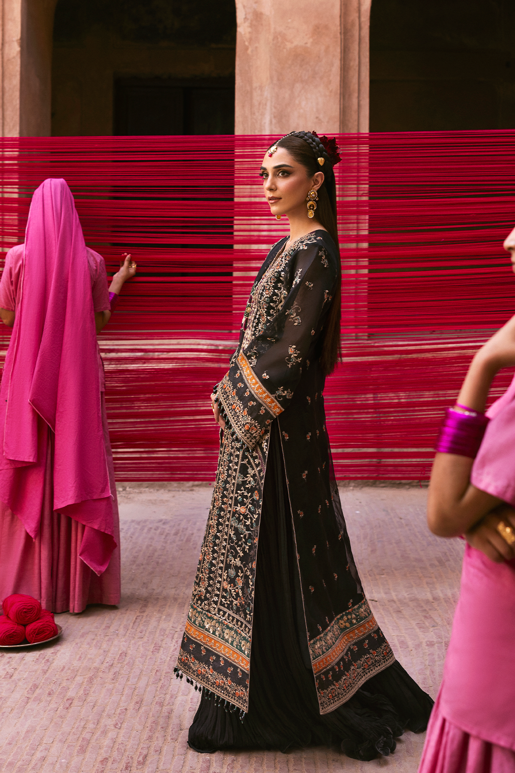 Emaan Adeel I The Empress Wedding Formals I NOCTELLE - Official Emaan Adeel stockist in UK - Sakeena London