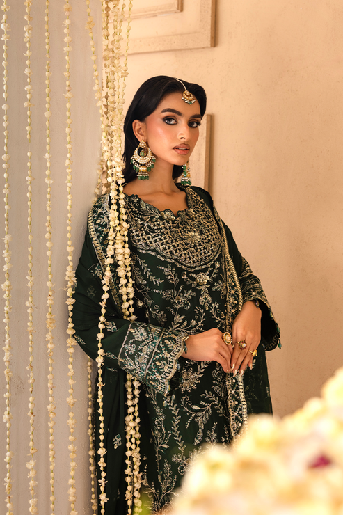 Emaan Adeel | Sheherzadi Formals 25 | VANIA - Official Emaan Adeel stockist in UK - Sakeena London