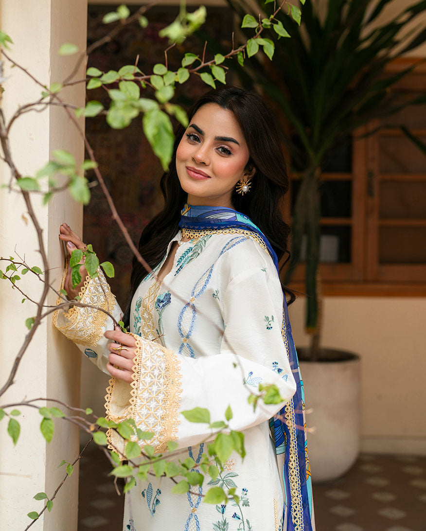 Roheenaz | Aashiyana Lawn | Zoya - Official Roheenaz stockist in UK - Sakeena London
