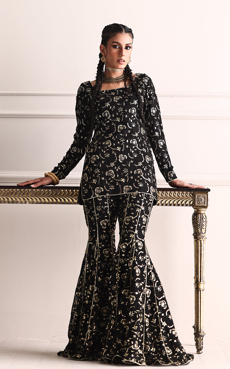 Threads and Motifs | Char Bagh Formals | 9965 - Official Threads and Motifs stockist in UK - Sakeena London