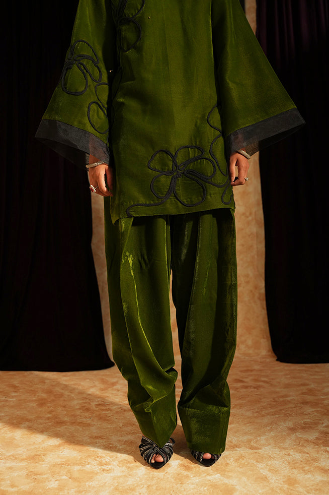 Fozia Khalid | Velvet Deck | Clover - Official Fozia Khalid stockist in UK - Sakeena London