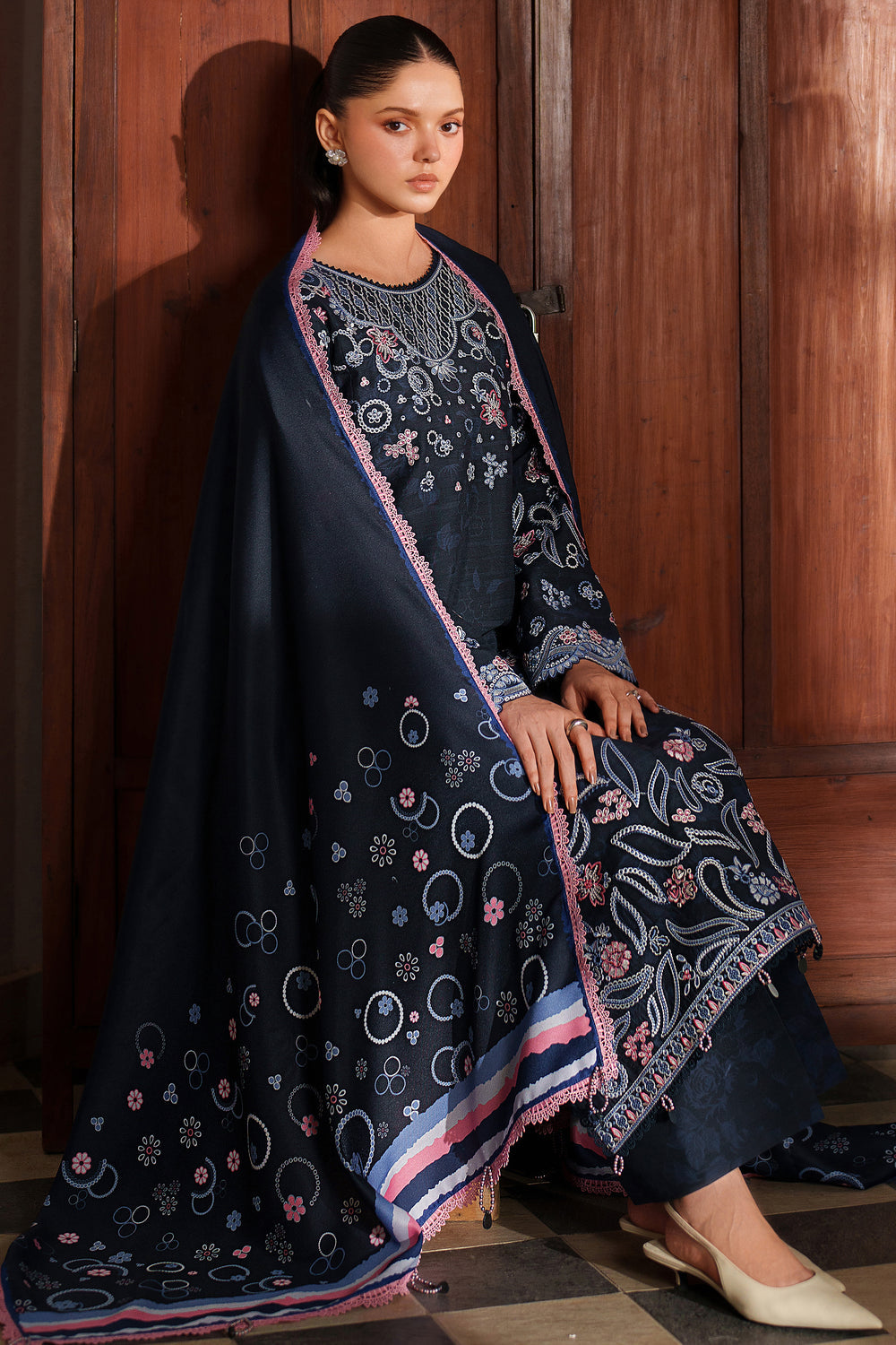 Farasha | Meline Premium Viscose 25 | Night Oak - Official Farasha stockist in UK - Sakeena London