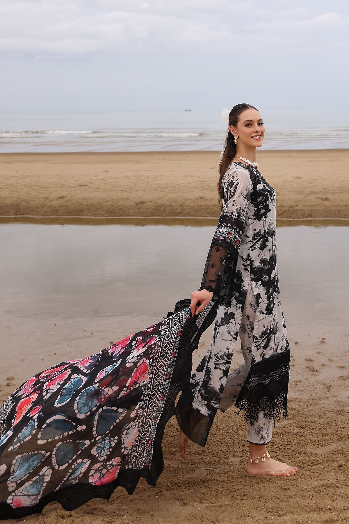 Nureh | Gardenia Embroidered Lawn 25 | NSG-175 - Official Nureh stockist in UK - Sakeena London