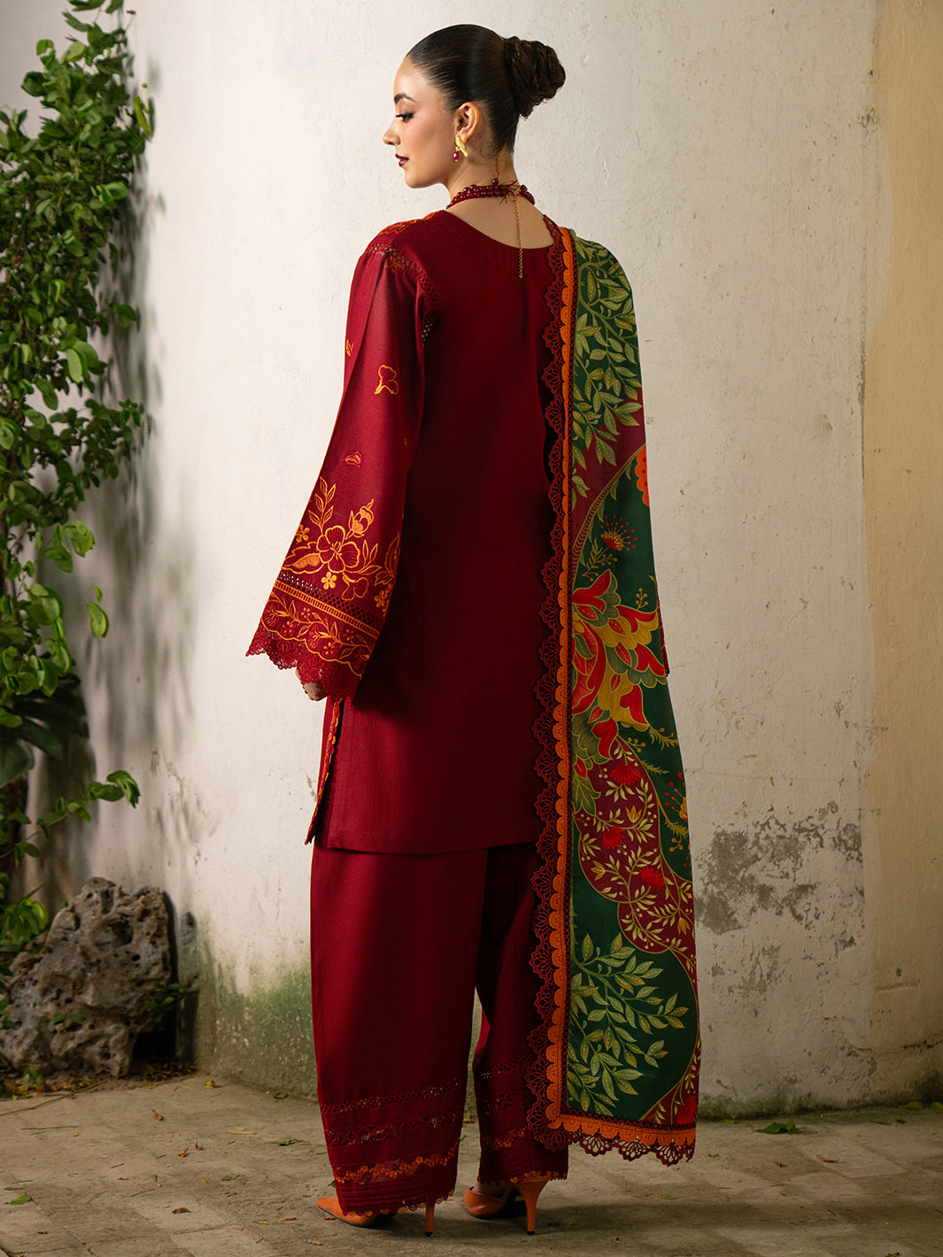 Bin Ilyas | Gulrukh Khaddar 25 | 63-B - Official Bin Ilyas stockist in UK - Sakeena London