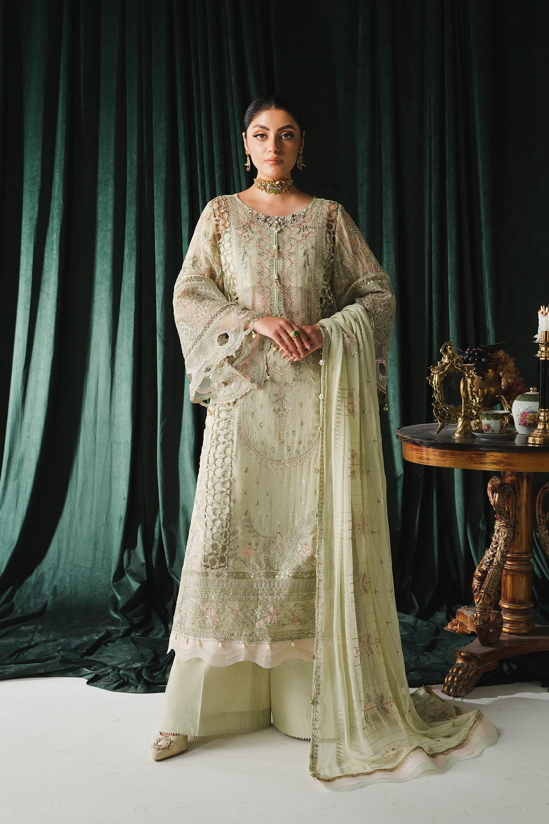 Paras by Pasha | Ayla Luxury Formals | PR103 Regalia - Official Paras by Pasha stockist in UK - Sakeena London