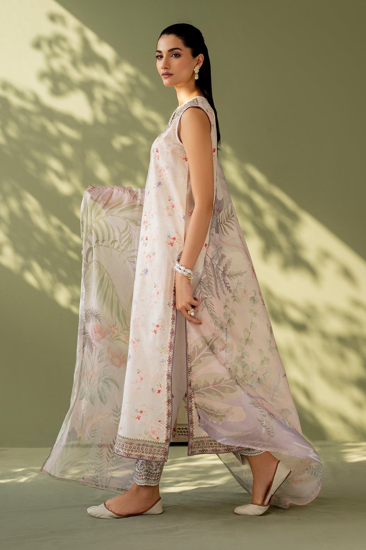 Baroque | Eid Printique | EMBROIDERED PRINTED LAWN UF-4169 - Official Baroque stockist in UK - Sakeena London