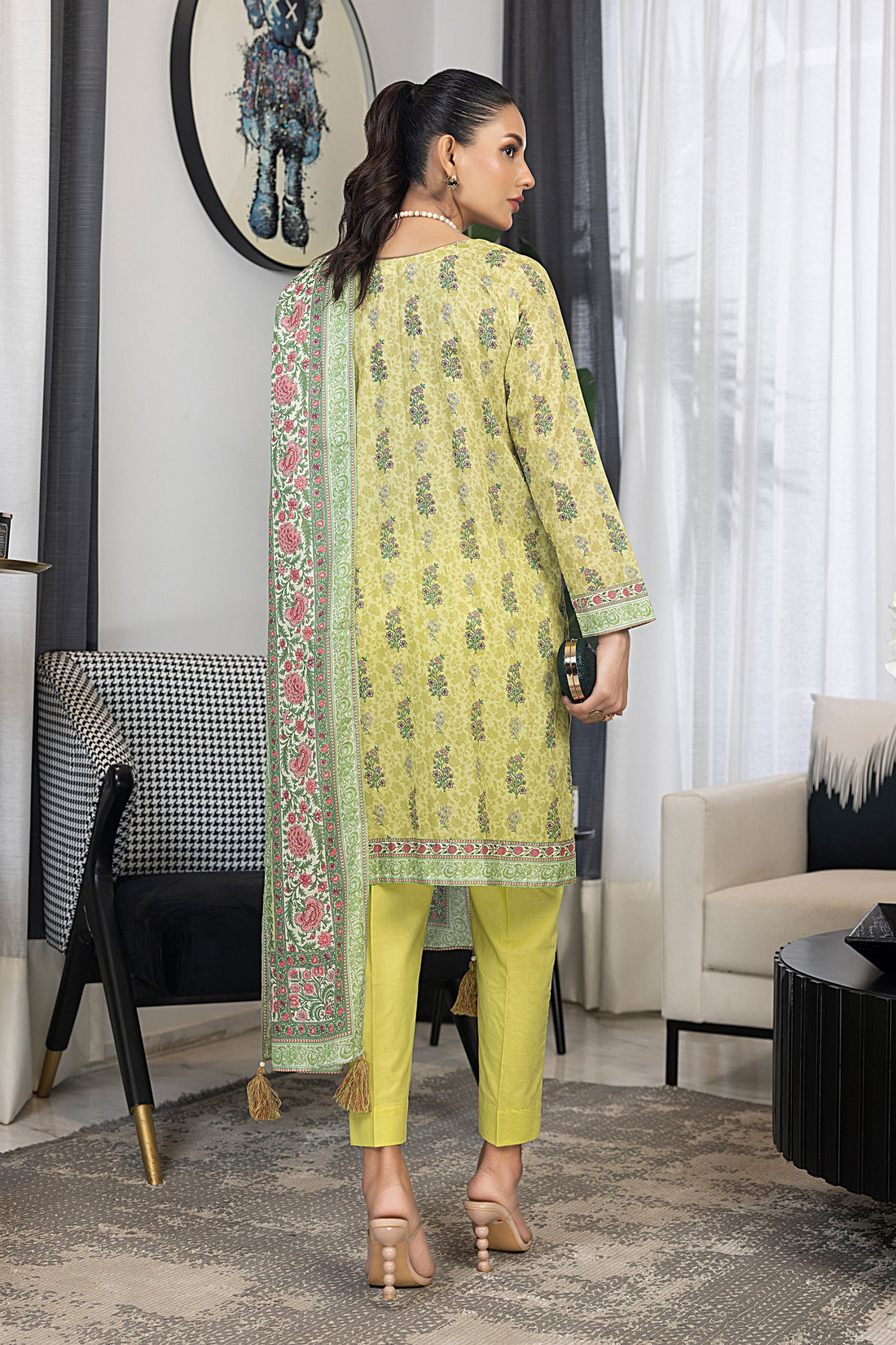 LSM | Winter Marina 24 | 0159 - Official LSM stockist in UK - Sakeena London