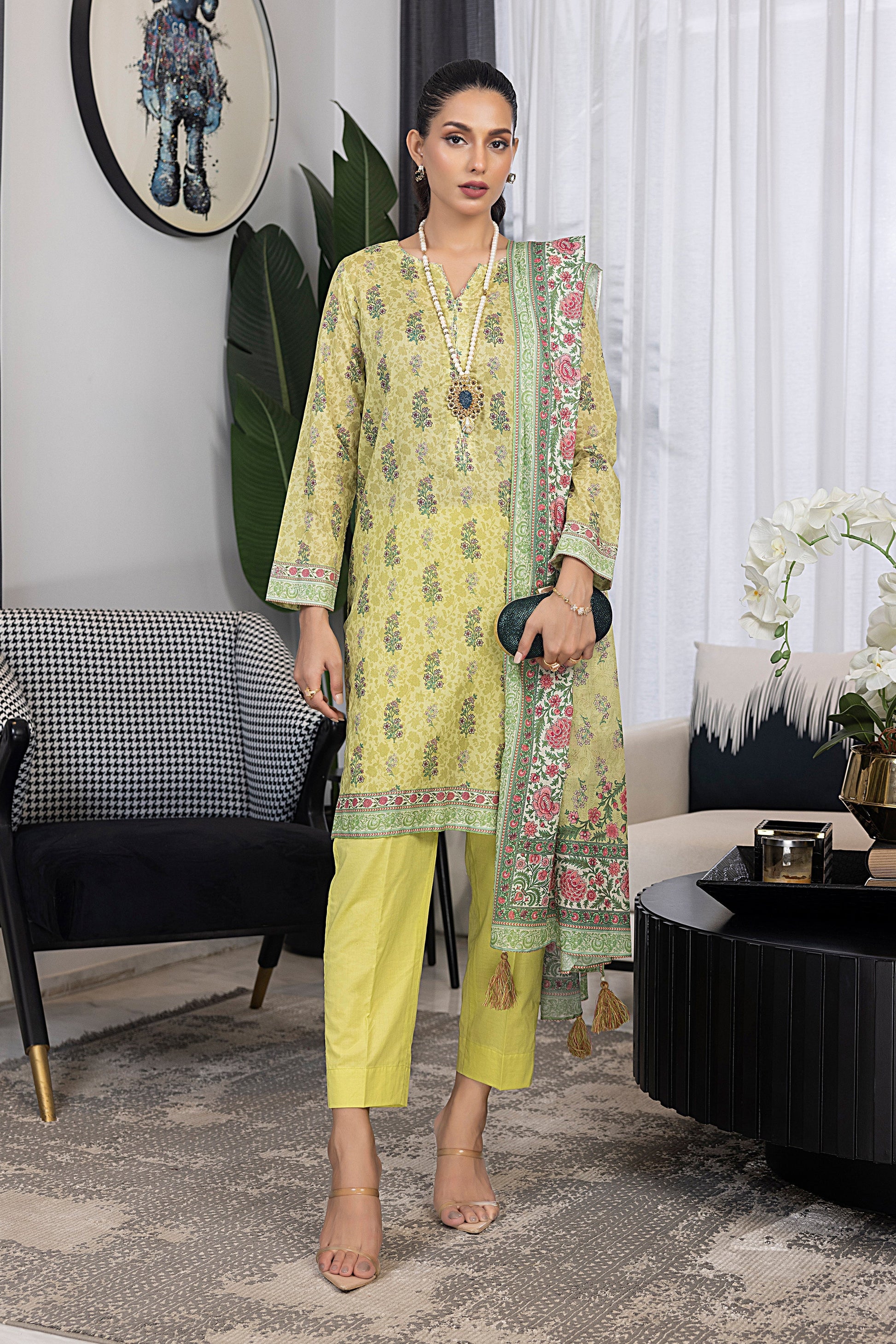LSM | Winter Marina 24 | 0159 - Official LSM stockist in UK - Sakeena London