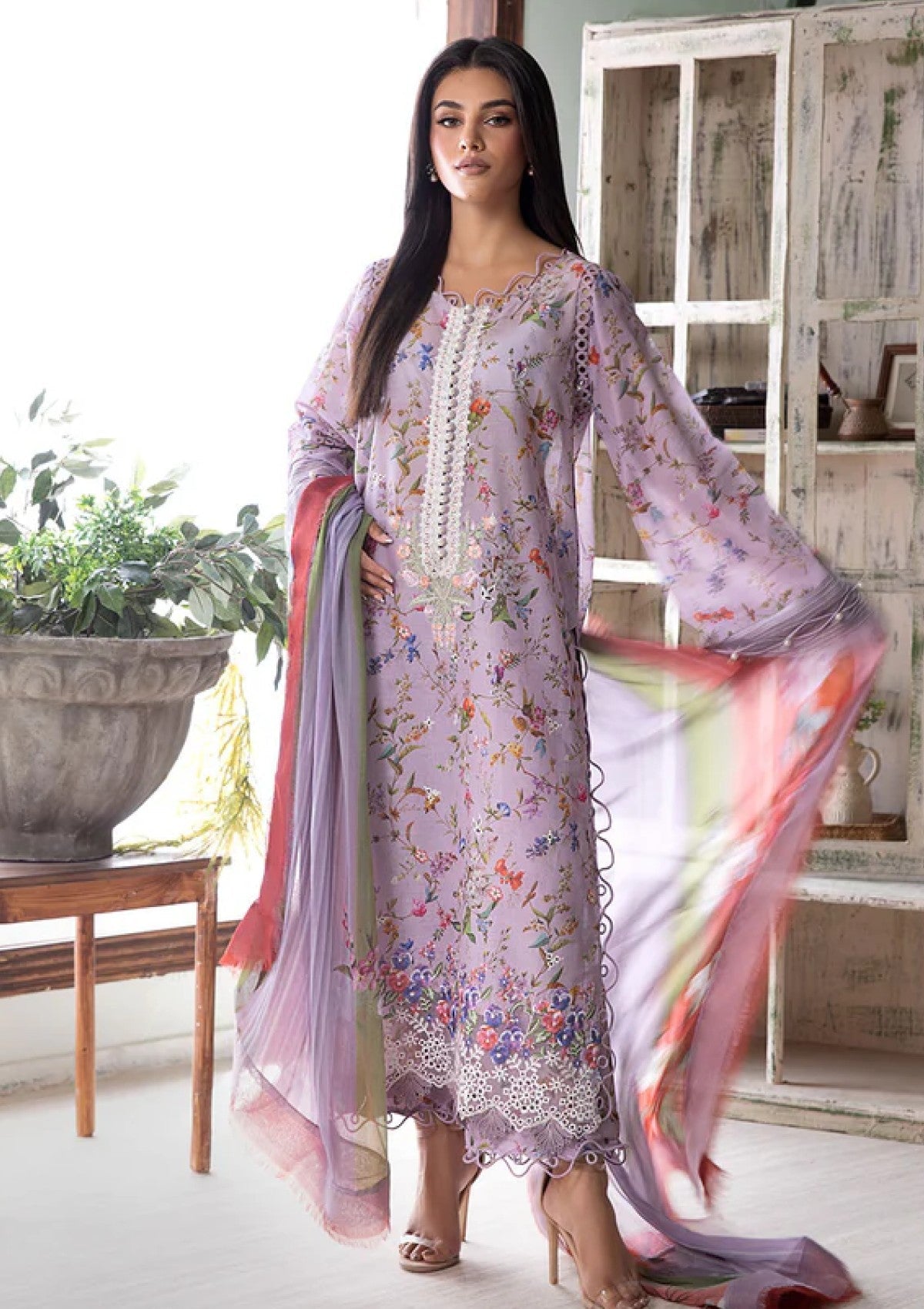 Lawn - Sobia Nazir - Vital Luxury 25 Vol 2 - SV2 #3B
