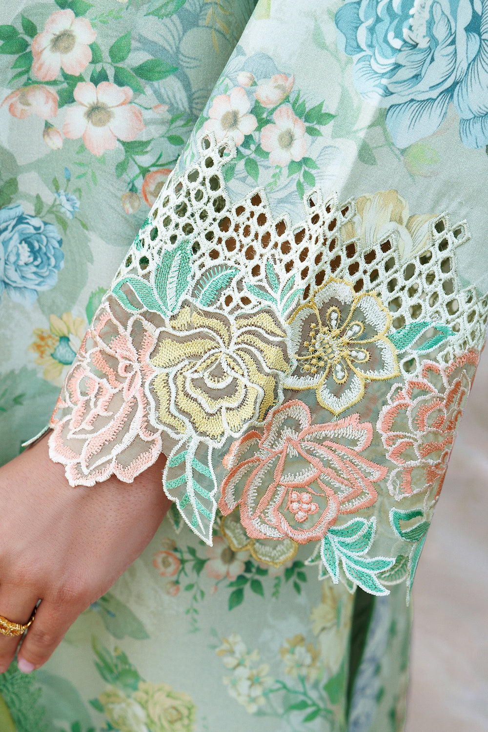 Farasha | Printed Essentials | Mint Bloom - Official Farasha stockist in UK - Sakeena London