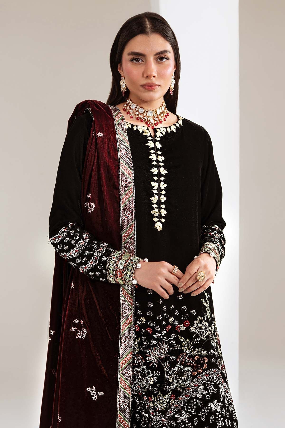 Nureh | Maya Velvet | NW-113 - Official Nureh stockist in UK - Sakeena London