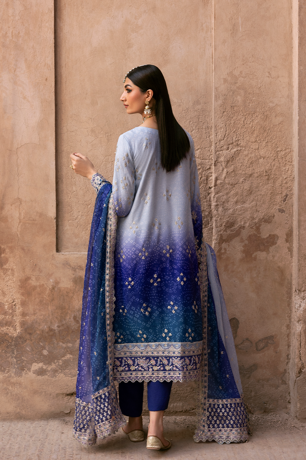 Emaan Adeel I The Empress Wedding Formals I AUREVIA - Official Emaan Adeel stockist in UK - Sakeena London