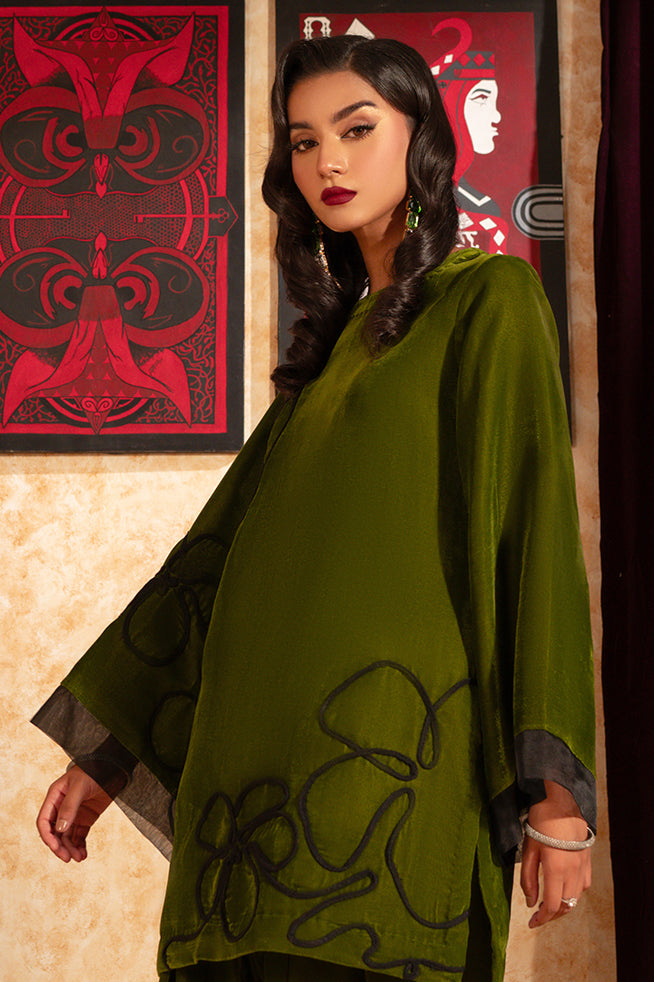 Fozia Khalid | Velvet Deck | Clover - Official Fozia Khalid stockist in UK - Sakeena London