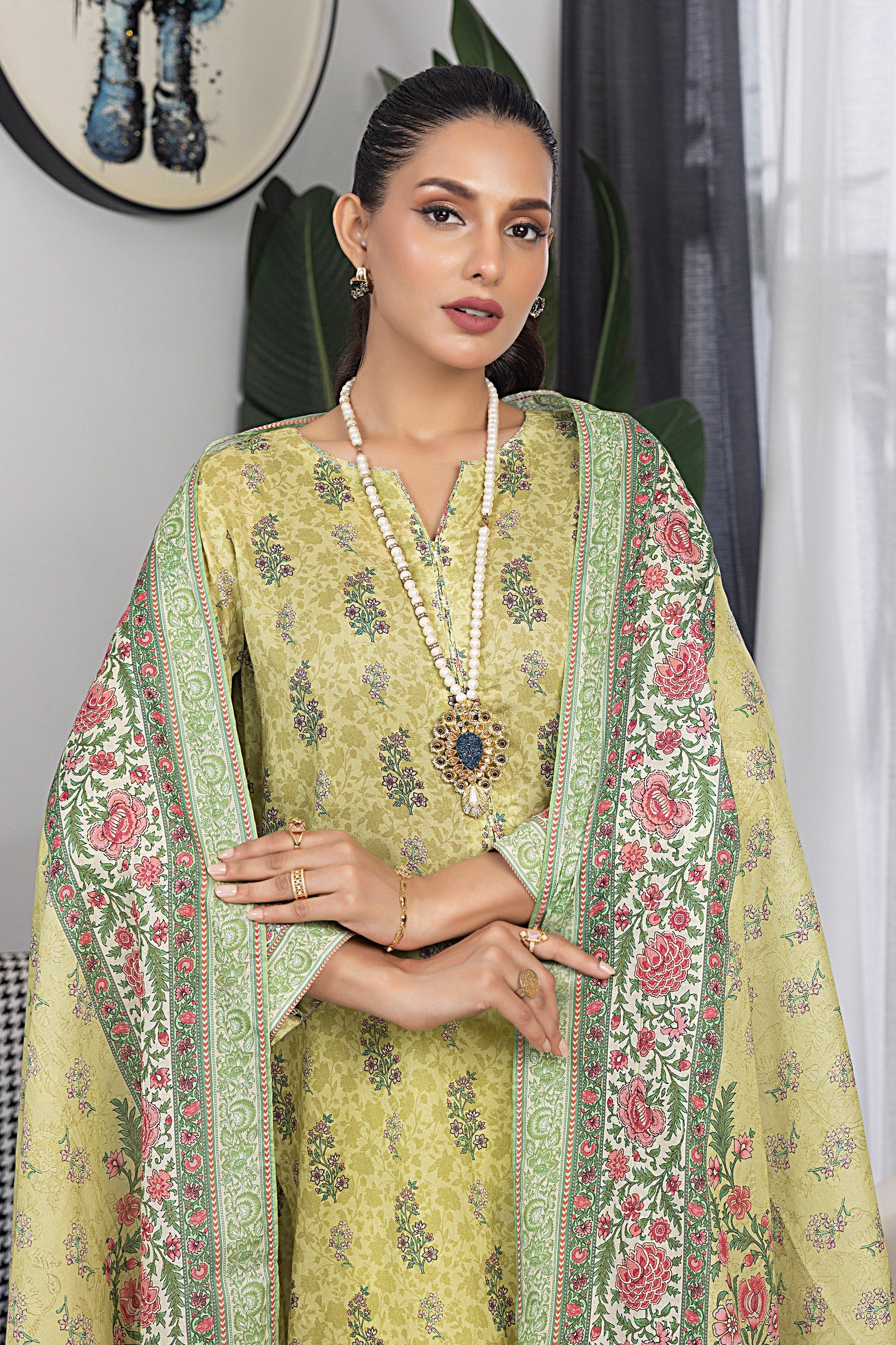 LSM | Winter Marina 24 | 0159 - Official LSM stockist in UK - Sakeena London