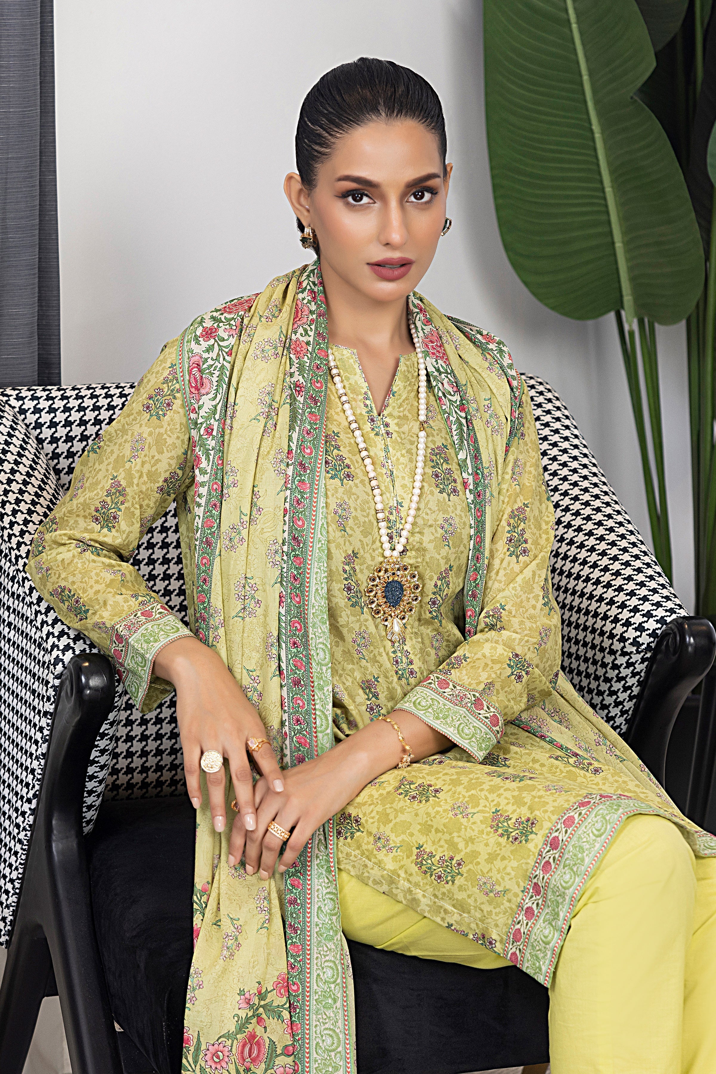 LSM | Winter Marina 24 | 0159 - Official LSM stockist in UK - Sakeena London