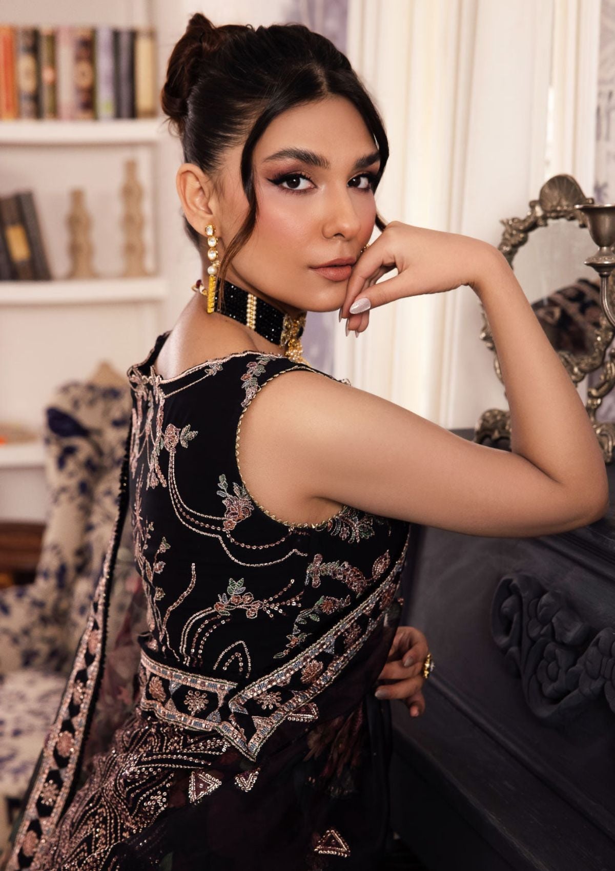 Formal Collection - Iznik - Chinon - ICC#32 - Kiah