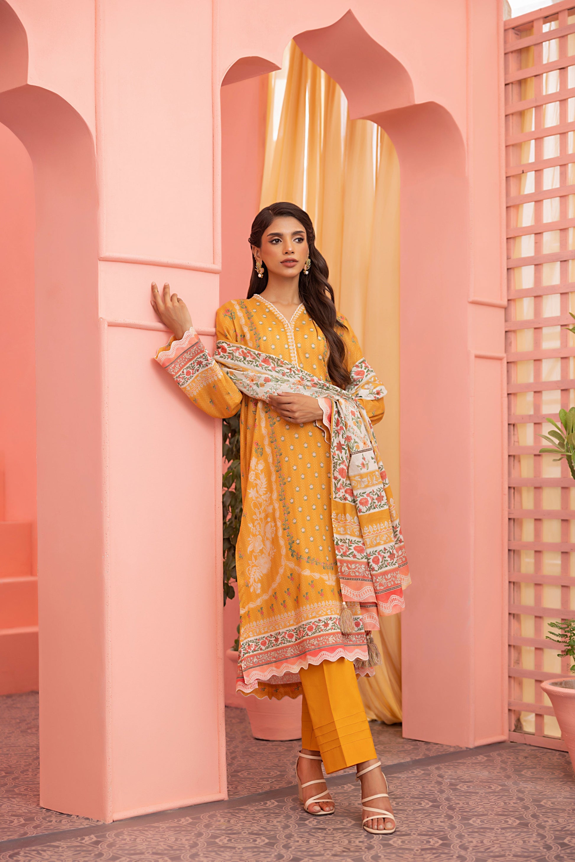 LSM | Winter Marina 24 | 0141 - Official LSM stockist in UK - Sakeena London