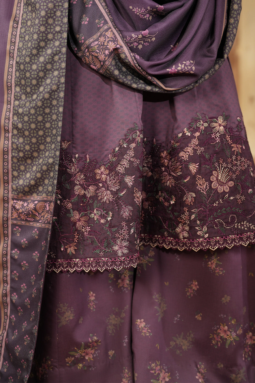 Iznik | Winter 25 | IPF-11 - Official Iznik stockist in UK - Sakeena London