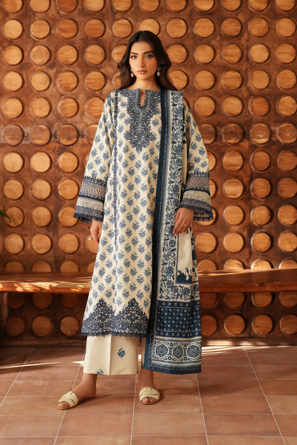 Iznik | Winter 25 | IPF-07 - Official Iznik stockist in UK - Sakeena London