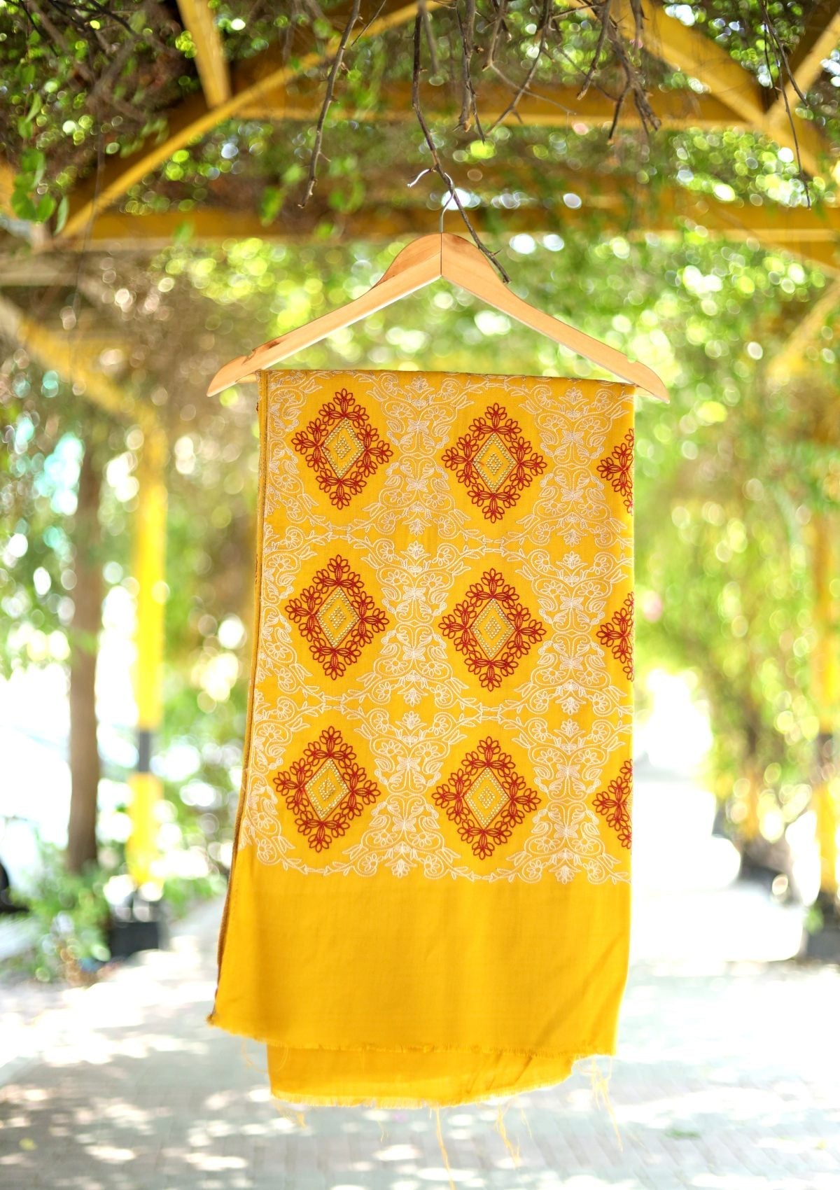Ari Work Wool Shawl D - 04 - Mustard