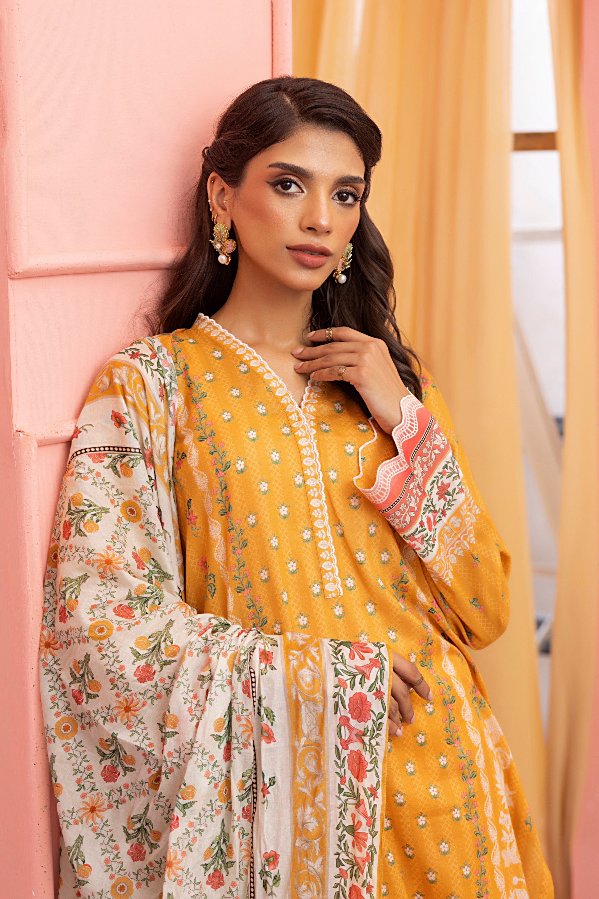 LSM | Winter Marina 24 | 0141 - Official LSM stockist in UK - Sakeena London