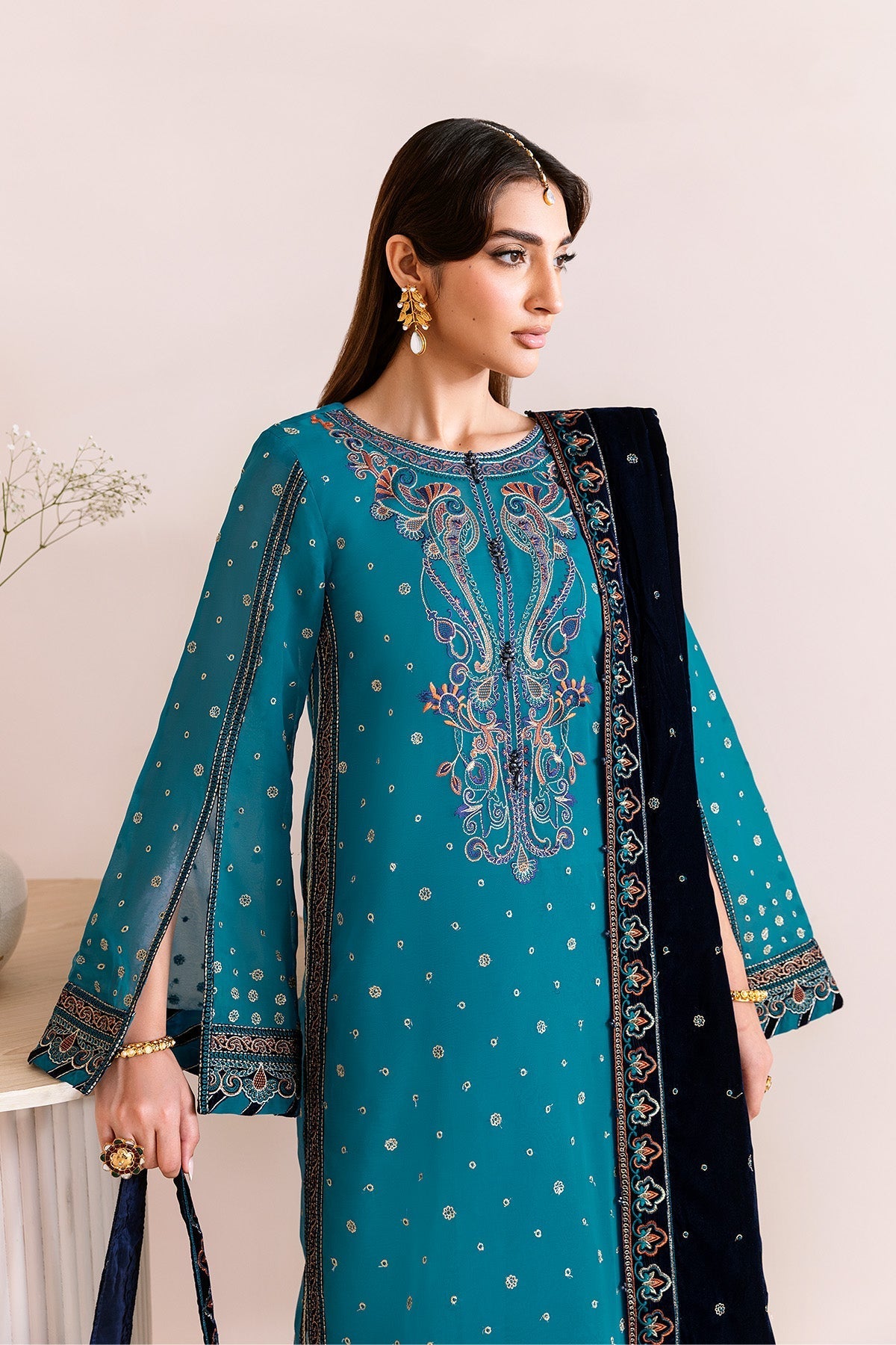 Alizeh | Makhmal Luxury Velvet Edit | Nelofer - Official Alizeh stockist in UK - Sakeena London