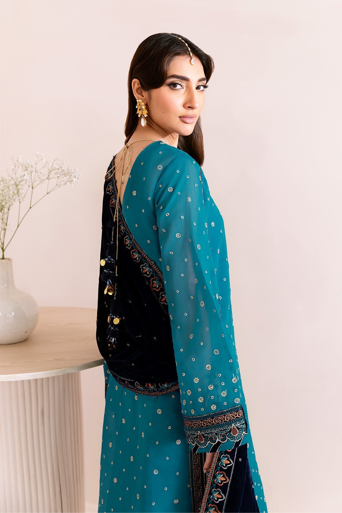 Alizeh | Makhmal Luxury Velvet Edit | Nelofer - Official Alizeh stockist in UK - Sakeena London