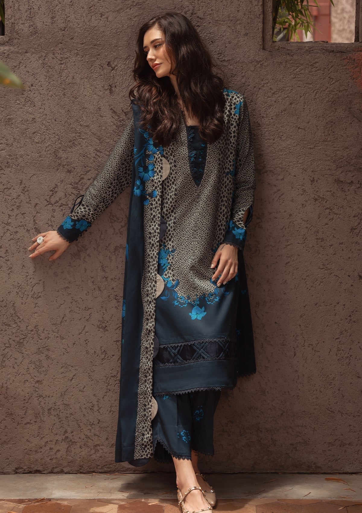 Winter - Charizma - C-Prints - Linen 25 - CPW5-02