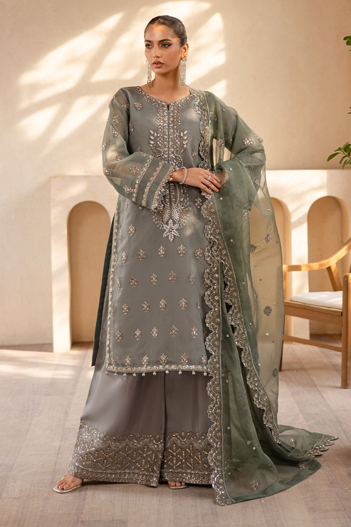 Emaan Adeel | Noore Festive Formals | VELIZA - Official Sakeena London stockist in UK - Sakeena London