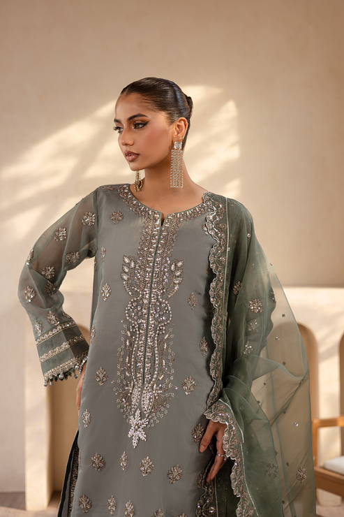 Emaan Adeel | Noore Festive Formals | VELIZA - Official Sakeena London stockist in UK - Sakeena London